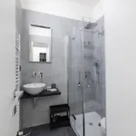 Maison Aurora アパート